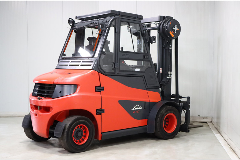 Linde E70-01 - Электропогрузчик: фото 3 Linde E70-01 - Электропогрузчик: фото 3