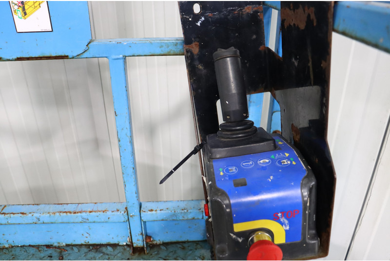 Mantall XE140W - Ножничный подъемник: фото 2 Mantall XE140W - Ножничный подъемник: фото 2