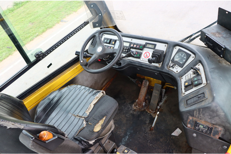 Terberg BC182 - Терминальный тягач: фото 2 Terberg BC182 - Терминальный тягач: фото 2