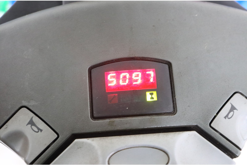 Toyota LPE200/8 - Тележка: фото 5 Toyota LPE200/8 - Тележка: фото 5