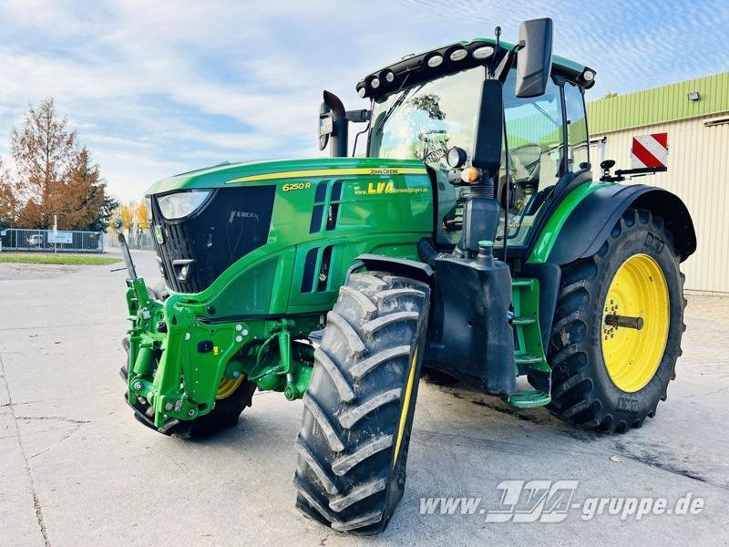 John Deere 6250R ULTIMATE CommandPro - Трактор: фото 1 John Deere 6250R ULTIMATE CommandPro - Трактор: фото 1