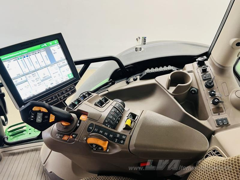 Трактор John Deere 6R 215: фото 11