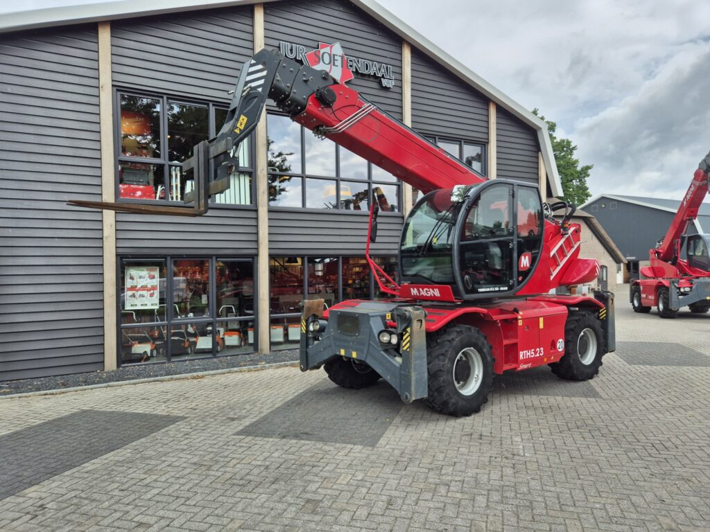 MAGNI RTH 5.23 Smart D/C - Телескопический погрузчик: фото 2 MAGNI RTH 5.23 Smart D/C - Телескопический погрузчик: фото 2