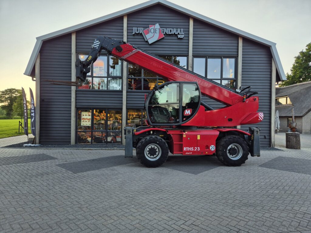 MAGNI RTH 5.23 Smart D/C - Телескопический погрузчик: фото 1 MAGNI RTH 5.23 Smart D/C - Телескопический погрузчик: фото 1
