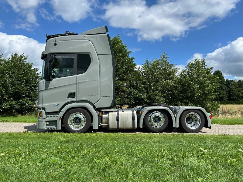 Scania R560 6x2/4 LB | 2023 | FULL AIR | RETARDER | PARK COOLER - Тягач: фото 2 Scania R560 6x2/4 LB | 2023 | FULL AIR | RETARDER | PARK COOLER - Тягач: фото 2