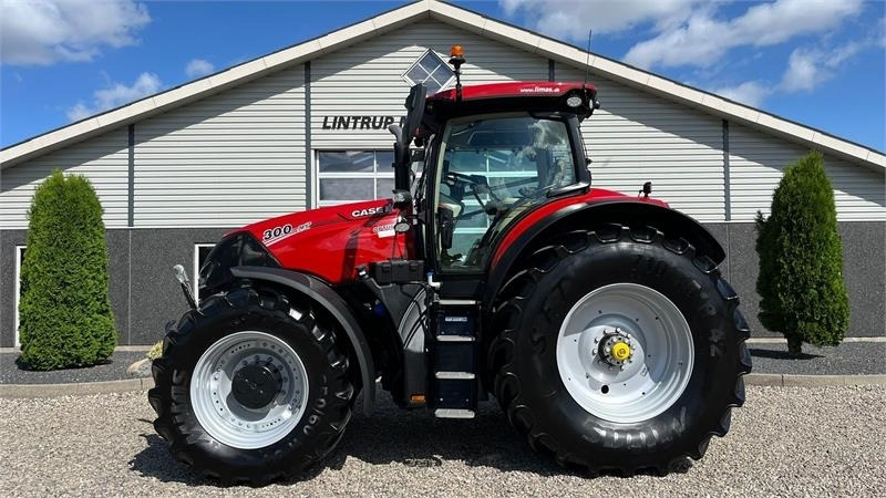 Case IH Optum 300 CVX AFS Connect med frontlift og SafeGua - Трактор: фото 1 Case IH Optum 300 CVX AFS Connect med frontlift og SafeGua - Трактор: фото 1