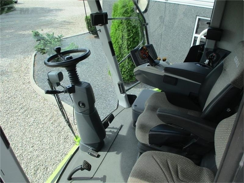Claas LEXION 750 Gårdmaskine med kun 1480timer og V900 s - Зерноуборочный комбайн: фото 4 Claas LEXION 750 Gårdmaskine med kun 1480timer og V900 s - Зерноуборочный комбайн: фото 4