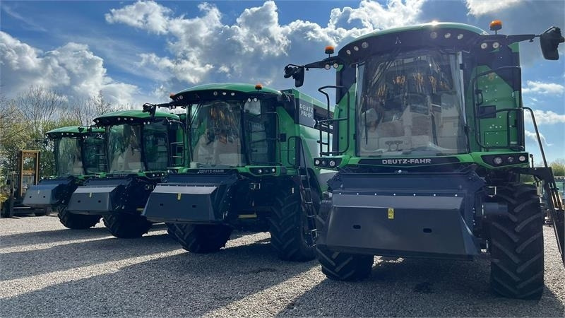 Deutz-fahr C7206 With 24feed - 7.2m header. New and unused Co - Зерноуборочный комбайн: фото 2 Deutz-fahr C7206 With 24feed - 7.2m header. New and unused Co - Зерноуборочный комбайн: фото 2