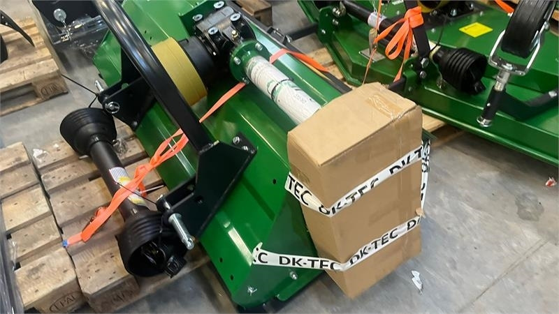 Dk-Tec EFGC155D Slagleklipper med fast tårn og oplukkelig - Косилка: фото 3 Dk-Tec EFGC155D Slagleklipper med fast tårn og oplukkelig - Косилка: фото 3