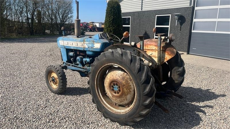Ford 3000 - Трактор: фото 3 Ford 3000 - Трактор: фото 3