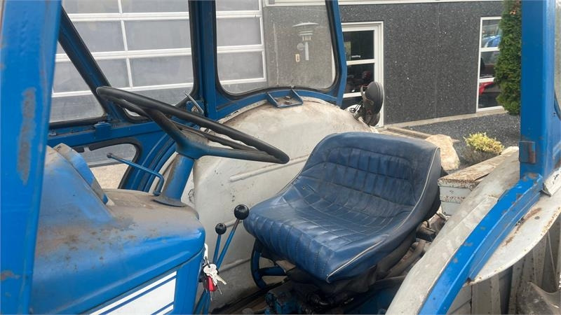 Ford 5000 Y-model - Трактор: фото 5 Ford 5000 Y-model - Трактор: фото 5