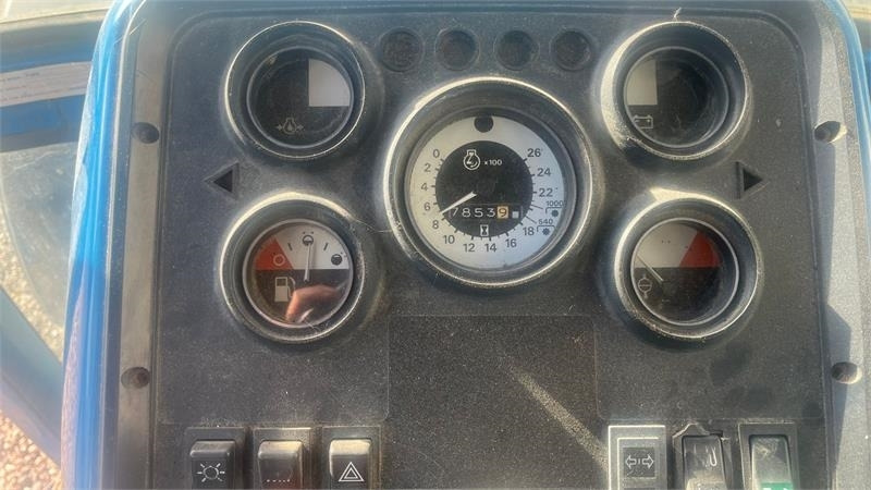 Ford 8210 Force II Med frontlift в лизинг Ford 8210 Force II Med frontlift: фото 8 Ford 8210 Force II Med frontlift в лизинг Ford 8210 Force II Med frontlift: фото 8