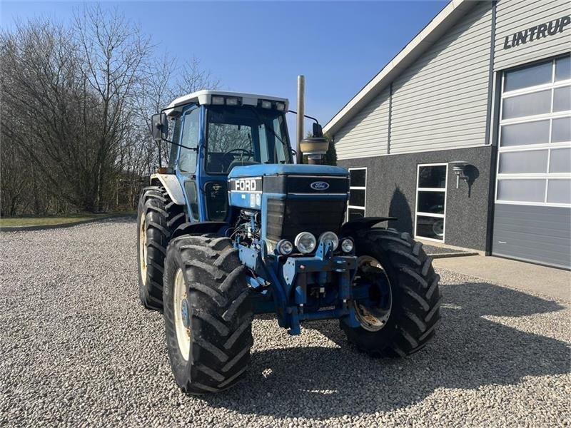 Трактор Ford TW 15 F II med HEVA opklappelig frontlift: фото 17
