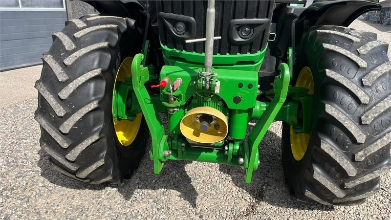John Deere 6175R Med frontlift og frontPTO samt luft anlæg - Трактор: фото 4 John Deere 6175R Med frontlift og frontPTO samt luft anlæg - Трактор: фото 4