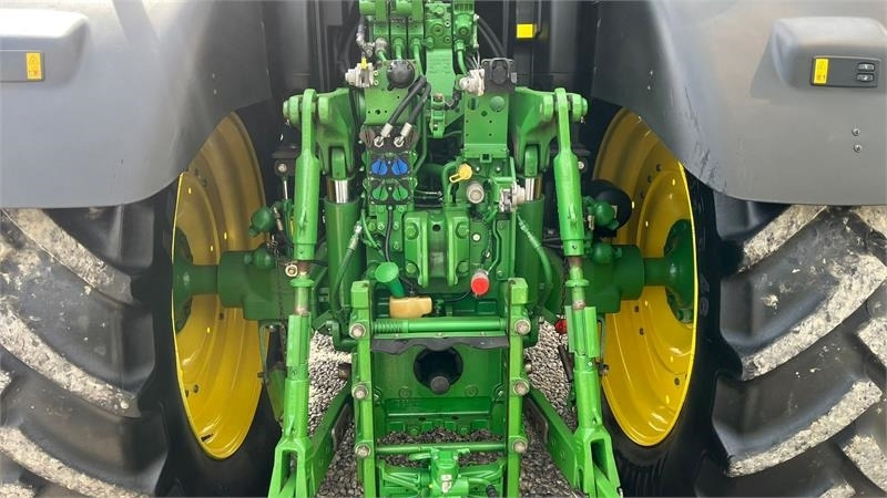 John Deere 6175R Med frontlift og frontPTO samt luft anlæg - Трактор: фото 5 John Deere 6175R Med frontlift og frontPTO samt luft anlæg - Трактор: фото 5