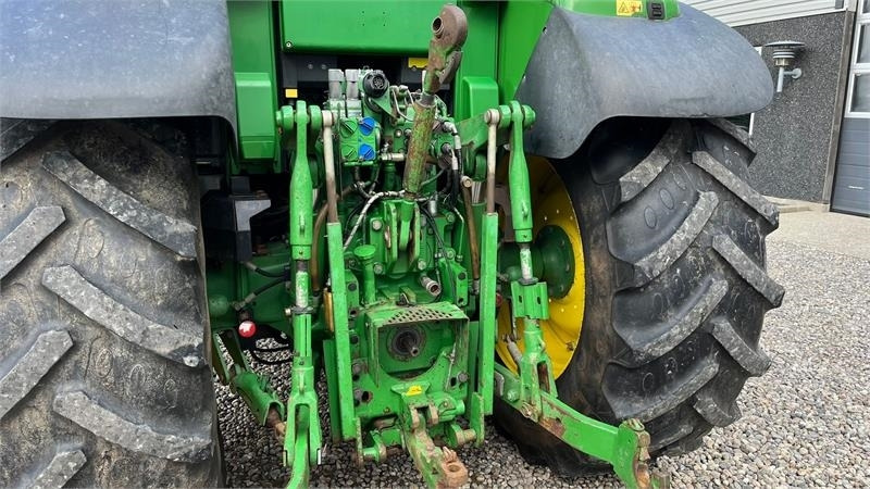 Трактор John Deere 6930 AutoPower med frontlift og front PTO: фото 8