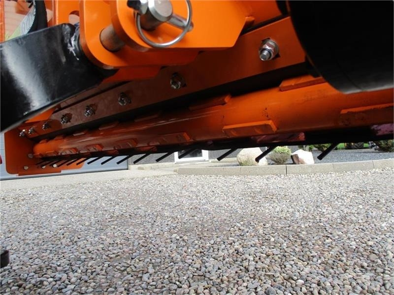 Разбрасыватель песка/ Соли для Коммунальной и специальной техники Limas SSP160 Selvlæssende og med lys: фото 7