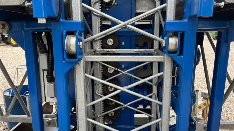 Ножничный подъемник Mega-Tower Byggeelevatorer arbejdsplatformen, Bygg: фото 13 Ножничный подъемник Mega-Tower Byggeelevatorer arbejdsplatformen, Bygg: фото 13