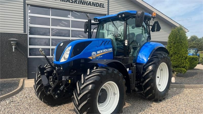 New Holland T7.175 RangeCommand med frontlift. Meget velholdt - Трактор: фото 2 New Holland T7.175 RangeCommand med frontlift. Meget velholdt - Трактор: фото 2