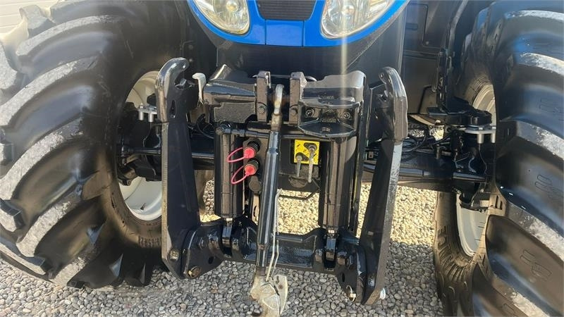 New Holland T7.270 AutoCommand med frontlift  - Трактор: фото 4 New Holland T7.270 AutoCommand med frontlift  - Трактор: фото 4