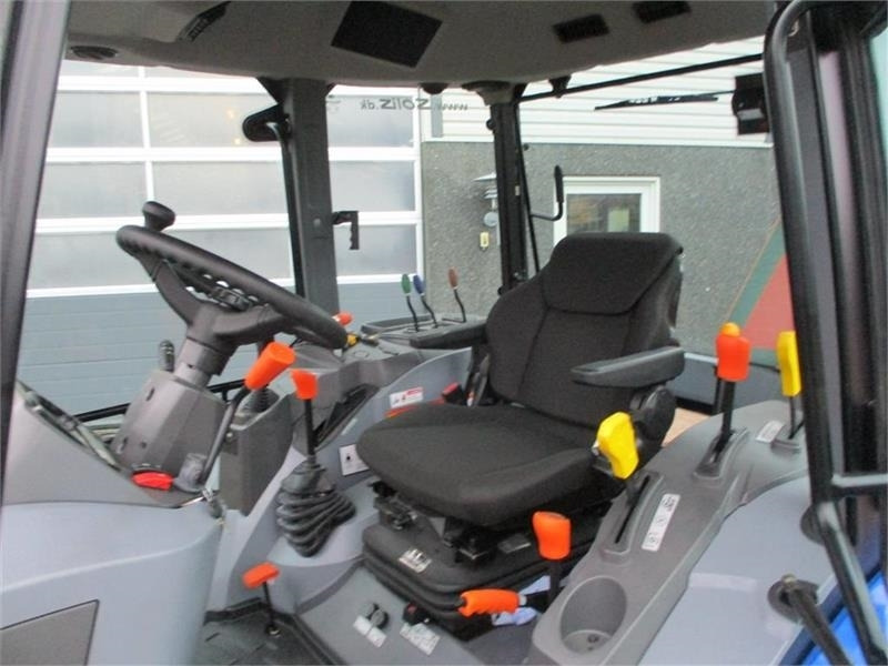 Solis 60 Med frontlift, frontPTO og Thyregod kost - Трактор: фото 5 Solis 60 Med frontlift, frontPTO og Thyregod kost - Трактор: фото 5