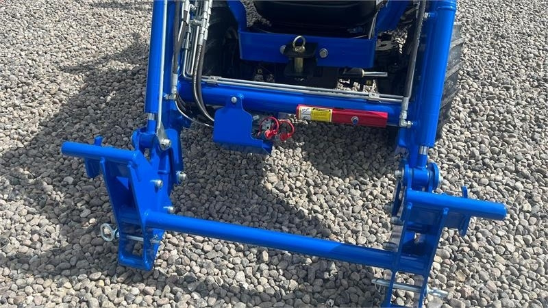 Solis S26 6+2 gearmaskine med Fuldhydraulisk frontlæsser - Коммунальный трактор: фото 4 Solis S26 6+2 gearmaskine med Fuldhydraulisk frontlæsser - Коммунальный трактор: фото 4