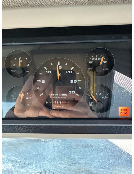 Подметально-уборочная машина Ravo 580 VEEGMACHINE/SWEEPER!!: фото 10 Подметально-уборочная машина Ravo 580 VEEGMACHINE/SWEEPER!!: фото 10