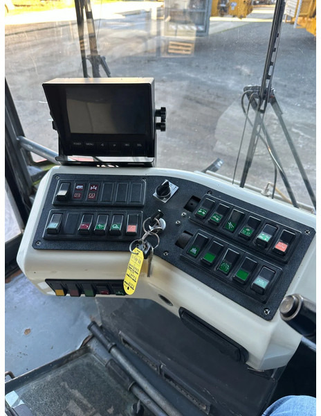 Подметально-уборочная машина Ravo 580 VEEGMACHINE/SWEEPER!!: фото 12 Подметально-уборочная машина Ravo 580 VEEGMACHINE/SWEEPER!!: фото 12