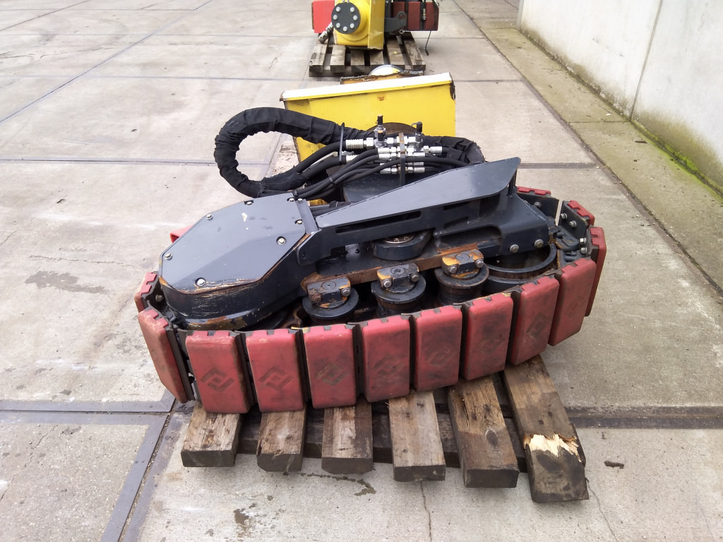 Bomag BM1000-35 - - Запчасти ходовой части для Строительной техники: фото 2 Bomag BM1000-35 - - Запчасти ходовой части для Строительной техники: фото 2