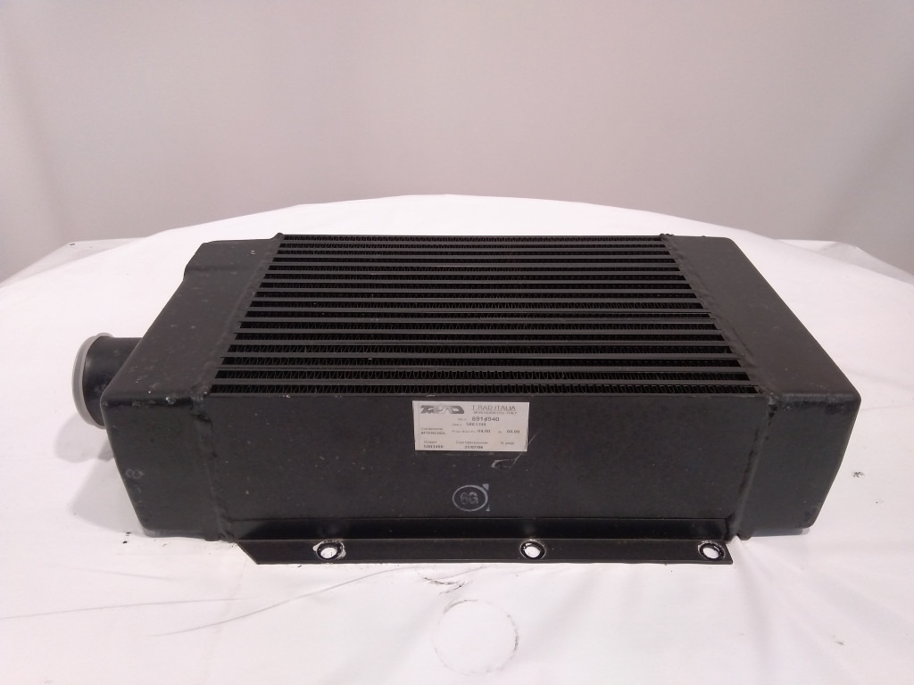 Case 6914940 - Интеркулер для Строительной техники: фото 1 Case 6914940 - Интеркулер для Строительной техники: фото 1