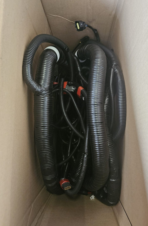 Case KSR13404 - KHR29440 - Кабели/ Провода для Строительной техники: фото 3 Case KSR13404 - KHR29440 - Кабели/ Провода для Строительной техники: фото 3