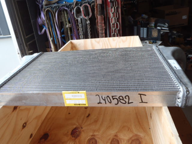 Case LL00083 - Интеркулер для Строительной техники: фото 1 Case LL00083 - Интеркулер для Строительной техники: фото 1