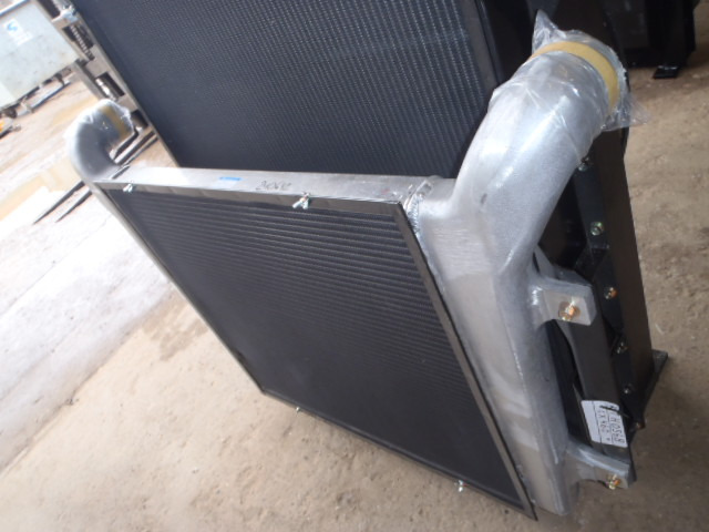 Case LN00100 - Интеркулер для Строительной техники: фото 1 Case LN00100 - Интеркулер для Строительной техники: фото 1