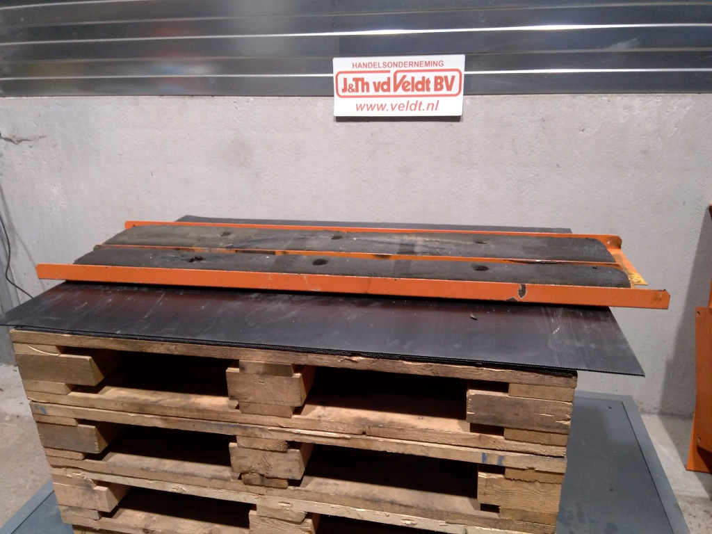 Hitachi ZX470LCH-5B - - Дверь и запчасти для Строительной техники: фото 2 Hitachi ZX470LCH-5B - - Дверь и запчасти для Строительной техники: фото 2