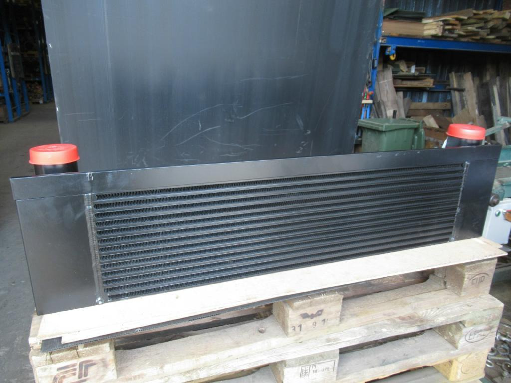 New Holland 6903755 - Интеркулер для Строительной техники: фото 3 New Holland 6903755 - Интеркулер для Строительной техники: фото 3