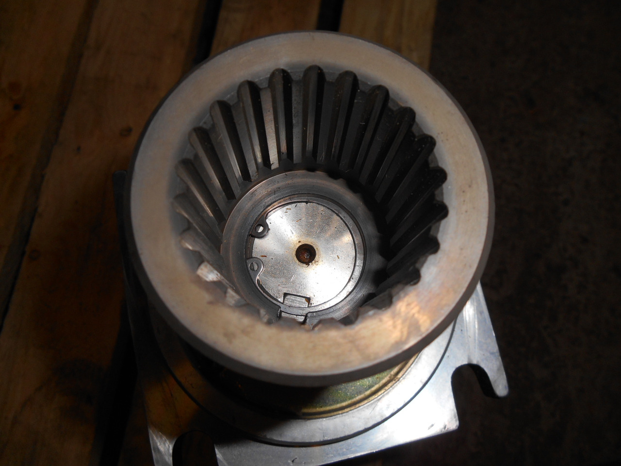 New Holland ND103371 - 1498625 - Гидравлический насос для Строительной техники: фото 4 New Holland ND103371 - 1498625 - Гидравлический насос для Строительной техники: фото 4