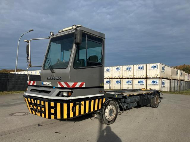 KAMAG Wiesel Terberg Umsetzer Rangierer - Грузовик-контейнеровоз/ Сменный кузов: фото 3 KAMAG Wiesel Terberg Umsetzer Rangierer - Грузовик-контейнеровоз/ Сменный кузов: фото 3