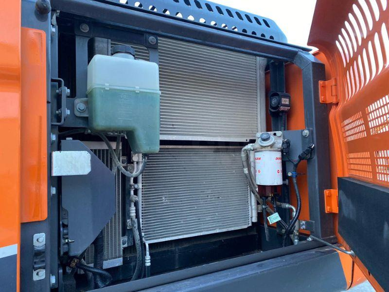 Doosan DX 225 LC - Гусеничный экскаватор: фото 4 Doosan DX 225 LC - Гусеничный экскаватор: фото 4