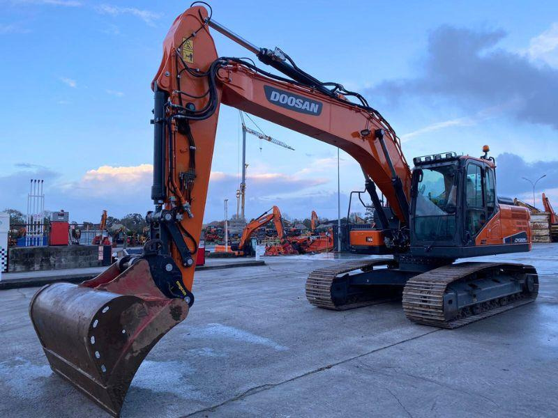 Doosan DX 225 LC - Гусеничный экскаватор: фото 1 Doosan DX 225 LC - Гусеничный экскаватор: фото 1