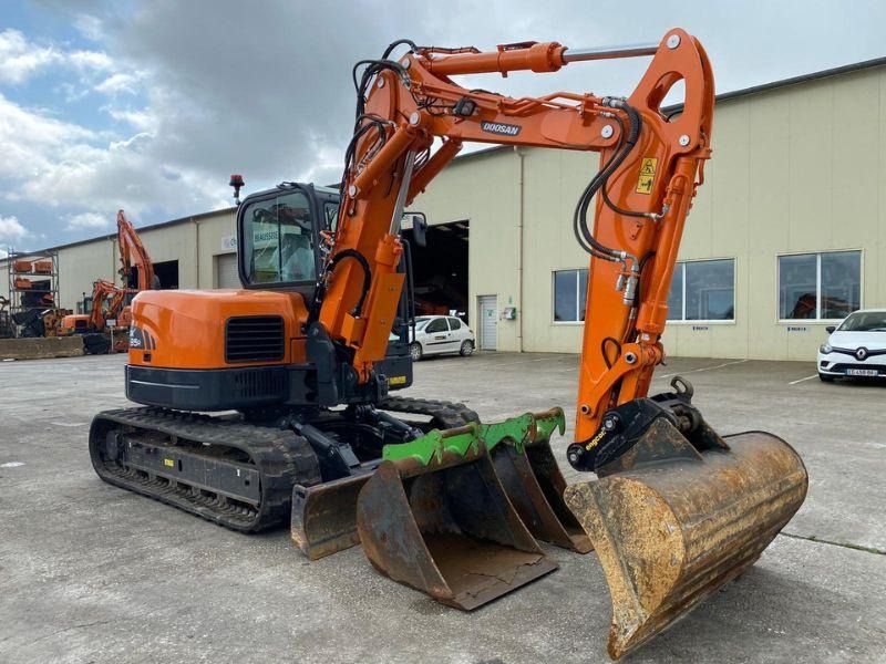 Doosan DX 85 R - Гусеничный экскаватор: фото 3 Doosan DX 85 R - Гусеничный экскаватор: фото 3