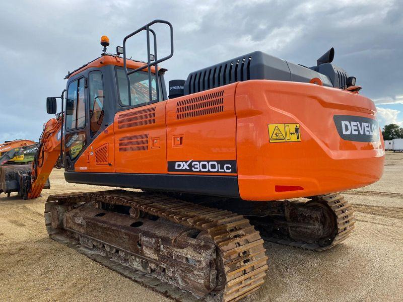 Doosan DX300LC - Гусеничный экскаватор: фото 2 Doosan DX300LC - Гусеничный экскаватор: фото 2
