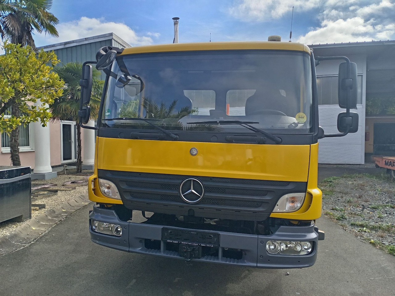 Mercedes-Benz Kamag Wiesel / WBH25 / KB3793 / mit Ganrantie - Грузовик-контейнеровоз/ Сменный кузов: фото 1 Mercedes-Benz Kamag Wiesel / WBH25 / KB3793 / mit Ganrantie - Грузовик-контейнеровоз/ Сменный кузов: фото 1