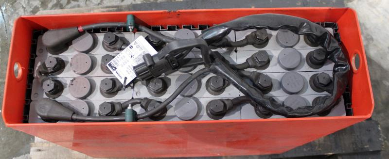 GRUMA 24 Volt 2 PzV 200 Ah - Аккумулятор: фото 3 GRUMA 24 Volt 2 PzV 200 Ah - Аккумулятор: фото 3