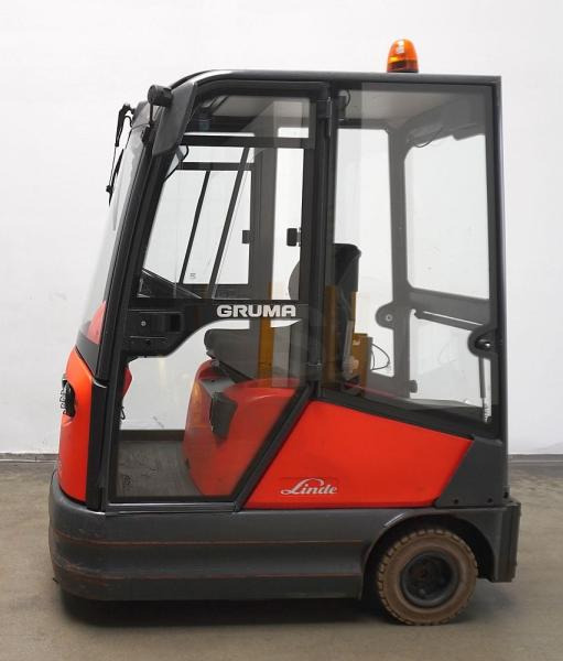Linde P 60 Z 126 - Складской тягач: фото 4 Linde P 60 Z 126 - Складской тягач: фото 4