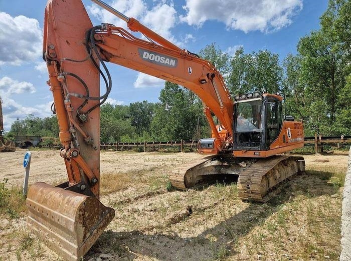 Doosan DX255 LC-3 - Экскаватор: фото 1 Doosan DX255 LC-3 - Экскаватор: фото 1