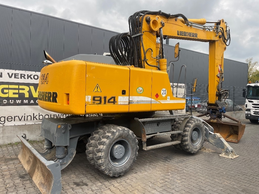 Liebherr A 914 C Litronic - Колёсный экскаватор: фото 1 Liebherr A 914 C Litronic - Колёсный экскаватор: фото 1