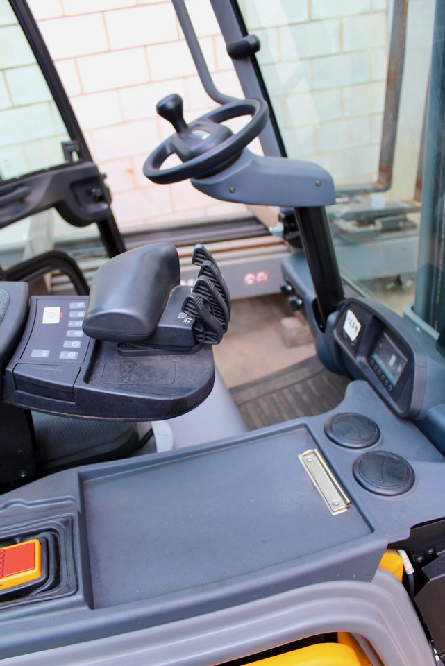 Электропогрузчик Jungheinrich EFG 318k 370 ZT: фото 8