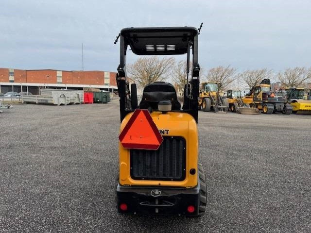 Giant D 332 SWT X-TRA - Гусеничный мини-погрузчик: фото 5 Giant D 332 SWT X-TRA - Гусеничный мини-погрузчик: фото 5