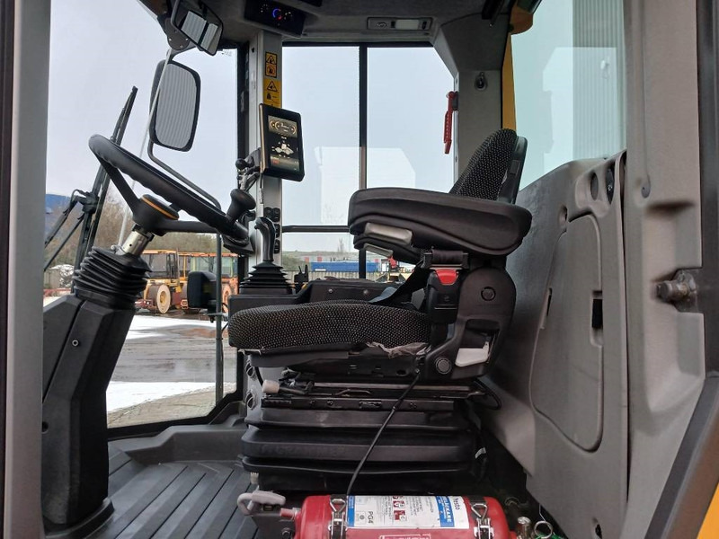 Пневмоколесный каток Volvo SD160 B, Vält: фото 10