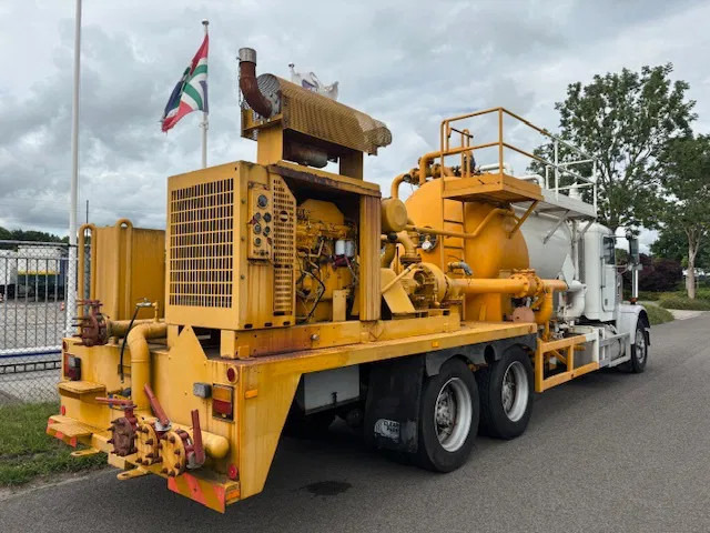 Freightliner 3 AXLE RIGID BODY chassis cabine (levering excl. opbouw) - Грузовик-шасси: фото 4 Freightliner 3 AXLE RIGID BODY chassis cabine (levering excl. opbouw) - Грузовик-шасси: фото 4
